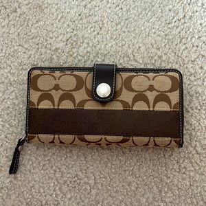 Coach wallet